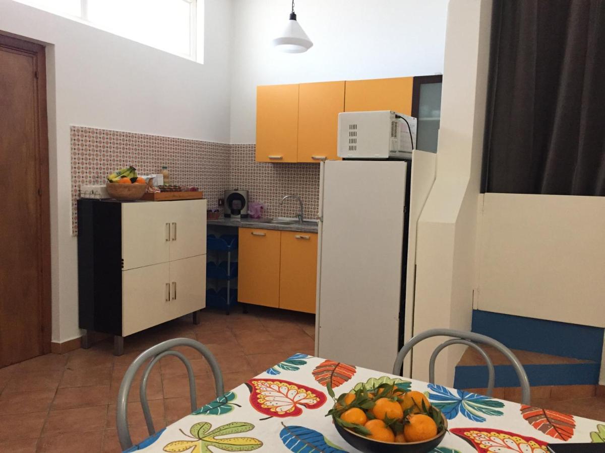 Apartment In The Center Terrasini Bagian luar foto