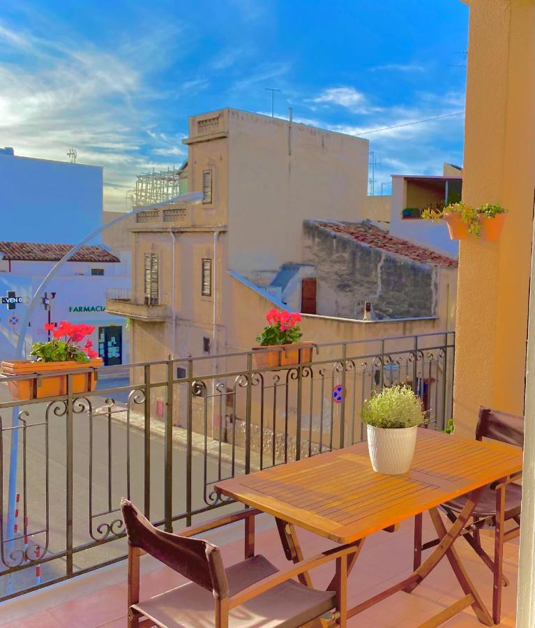 Apartment In The Center Terrasini Bagian luar foto
